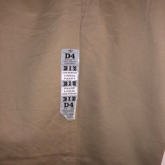 Mens Dockers 38x30 Khaki Pants **New** - Picture 3 of 4